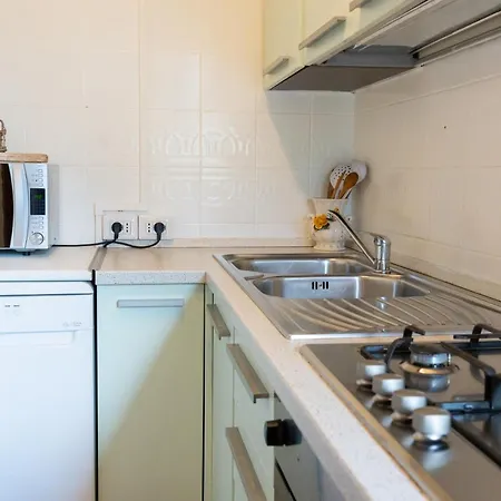 Apartment E17 *