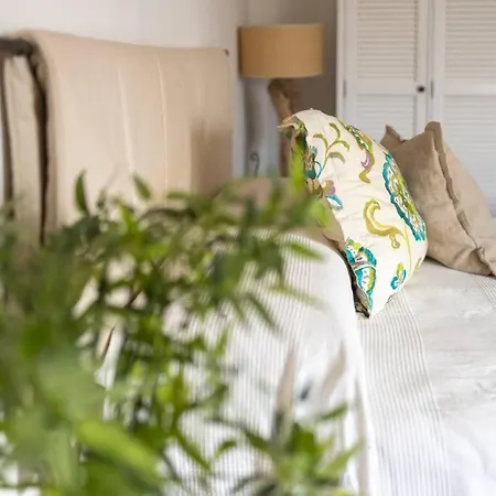 Apartment E17