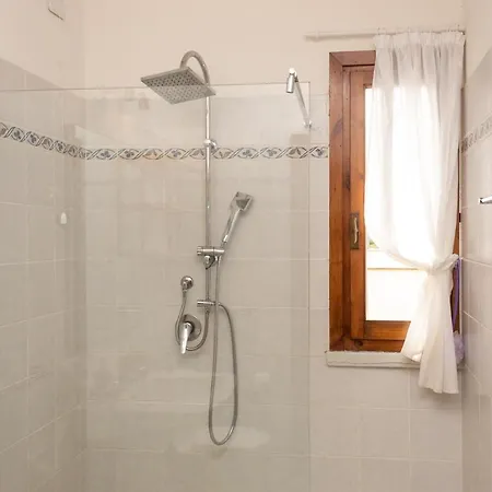 Apartament E17 *