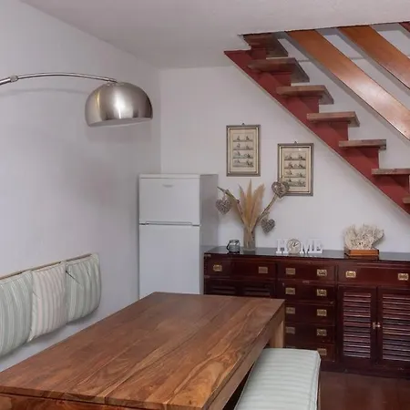 E17 Apartment *