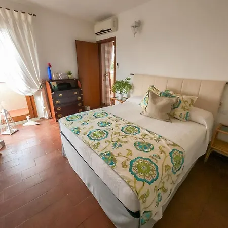 E17 Apartment